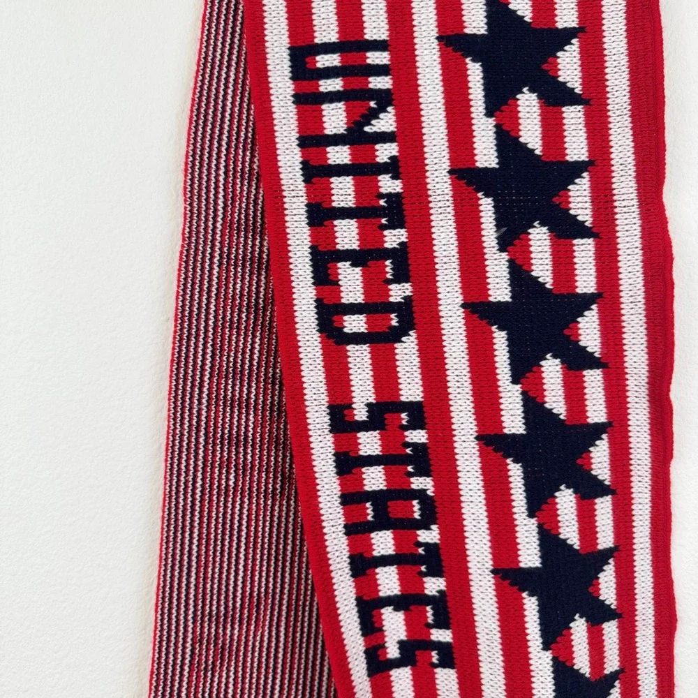 New Vintage USA Scarf Unisex OS Red White Blue NEW Patriotic Stars Stripes Knit